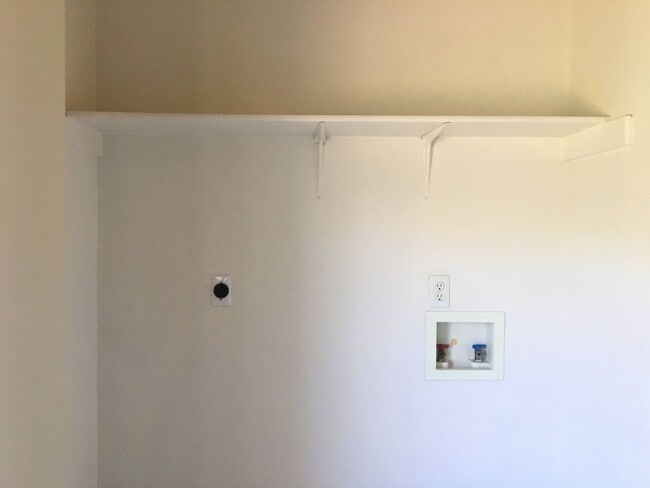 Building Photo - 4506 Deek Dr