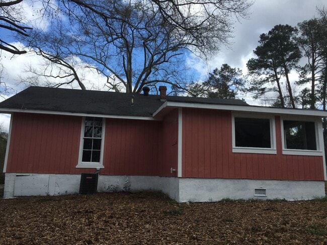 Building Photo - **AVAILABLE NOW**3 Bedroom / 2.5 Bathroom Home for Rent in East Columbus, GA***