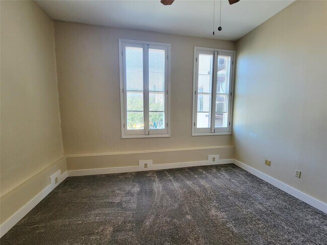 Building Photo - 2315 Harborside Dr