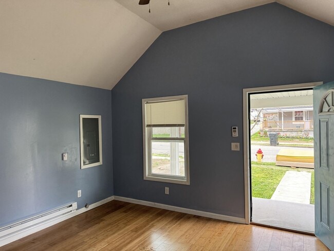 Building Photo - 633 Ohio St