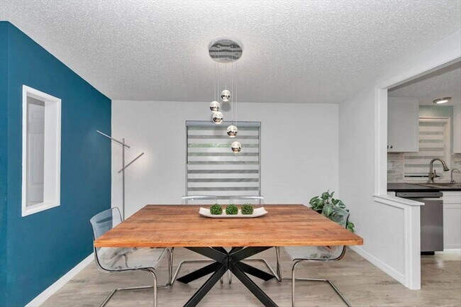Building Photo - 5839 SW 59th St