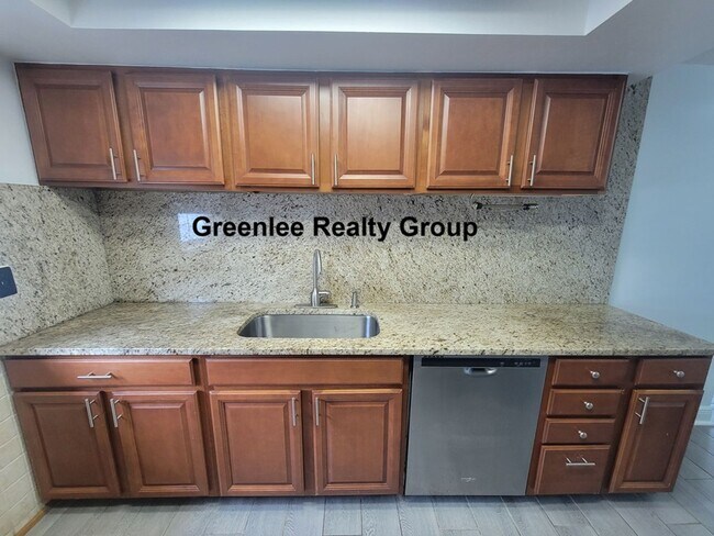 Building Photo - Updated & Spacious 3 Bedroom/2 Bath Home on a Corner Lot!