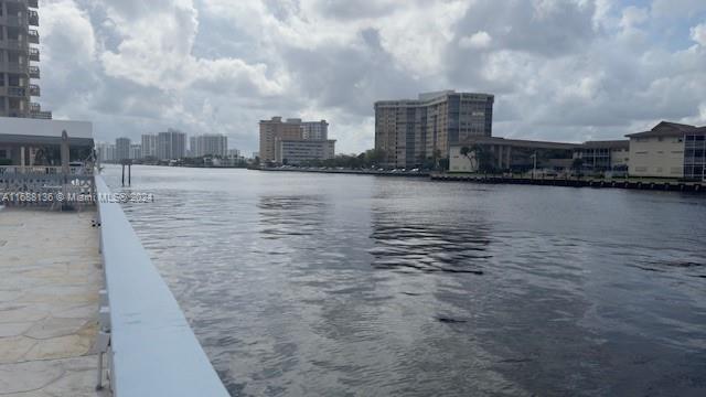 Building Photo - 1801 S Ocean Dr