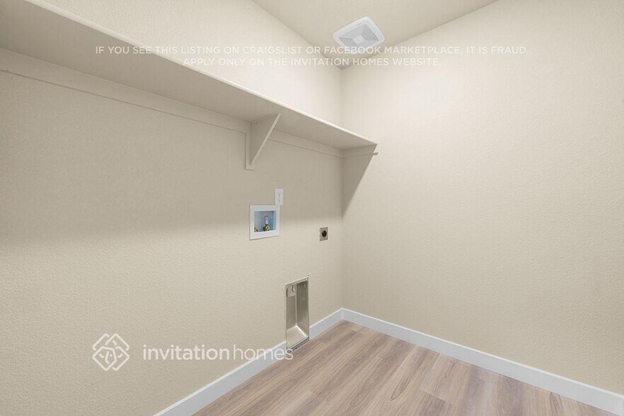 Building Photo - 11287 House Finch Ln