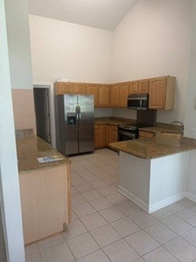 Building Photo - 120 Muirfield Dr