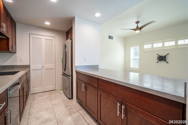 Building Photo - $3,300 / 1BR • 1BA • 757 SF • First-Floor Ka Malanai Condo | Available Now! (Kailua)