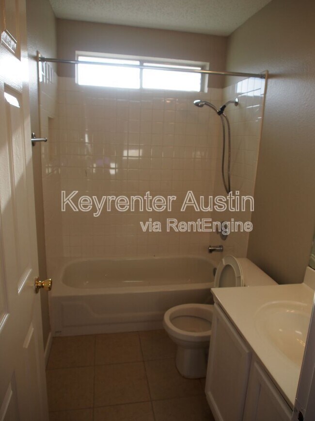 Building Photo - 1702 Verbena Way