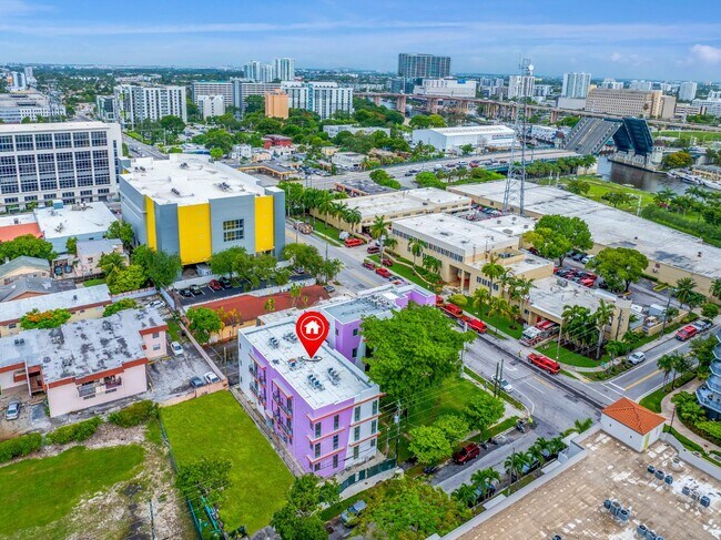 Building Photo - 626 NW 11th Ave