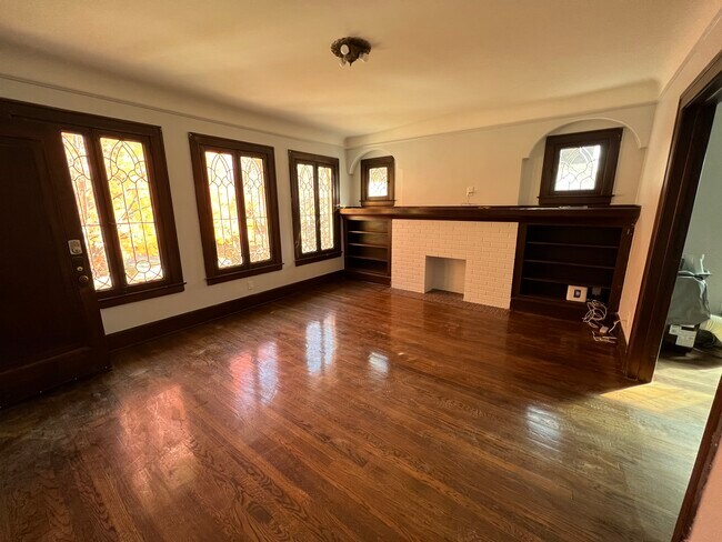 Living Room - Corner - 645 Neff Rd