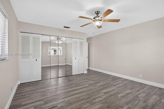 Building Photo - 7613 NW 67th Ave