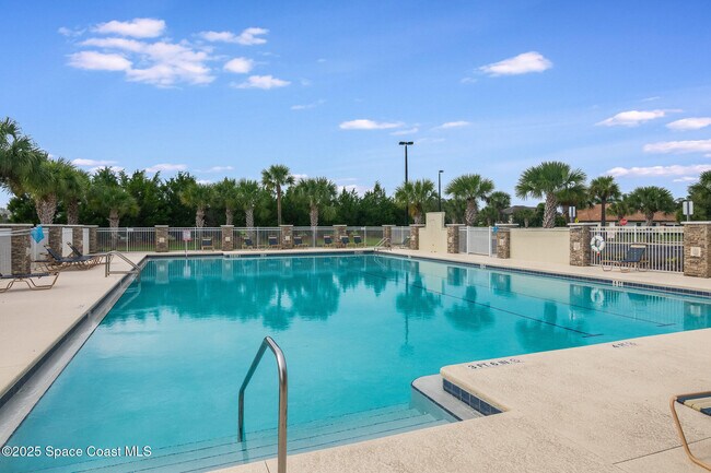 Building Photo - 3641 Gatlin Dr