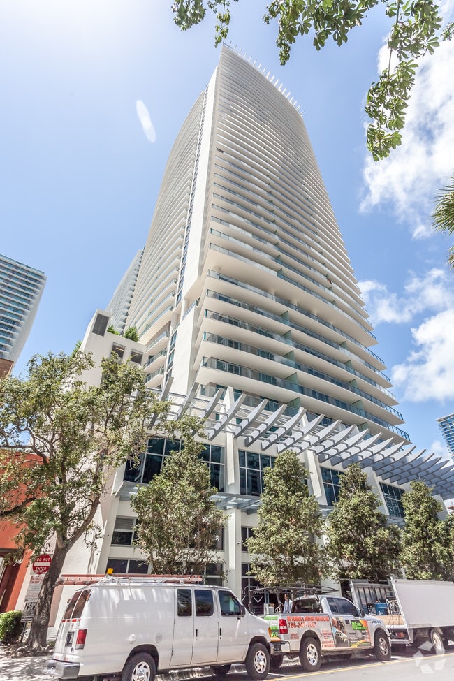 Building Photo - Millecento