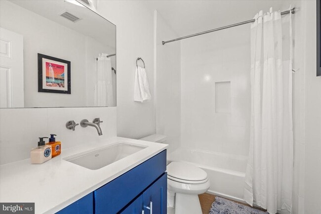 Building Photo - 1610 11th St NW