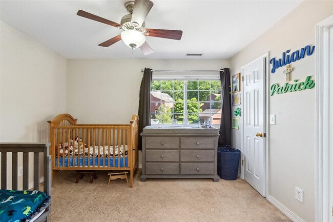 Building Photo - 304 Appletree Ln