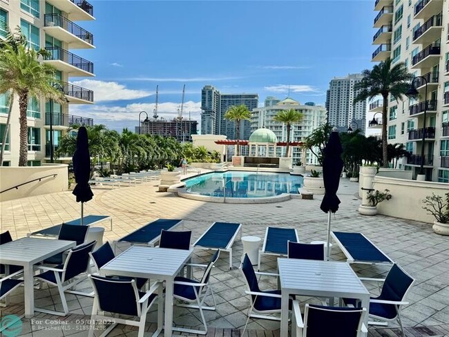 Building Photo - 610 W Las Olas Blvd