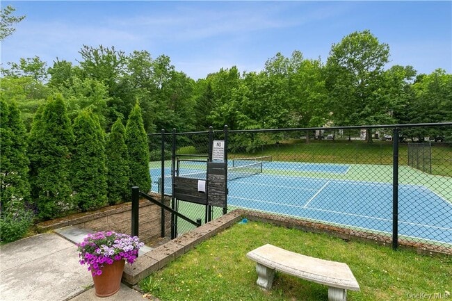 Building Photo - 118 Stone Bridge Square