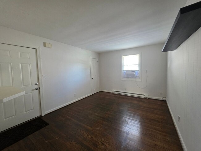 Building Photo - DVI122#-DJ