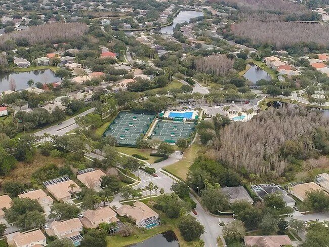 Building Photo - 10144 Arbor Run Dr