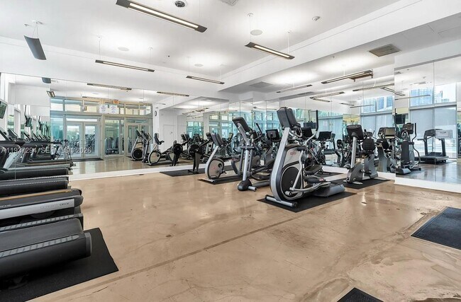 Building Photo - 90 SW 3rd St