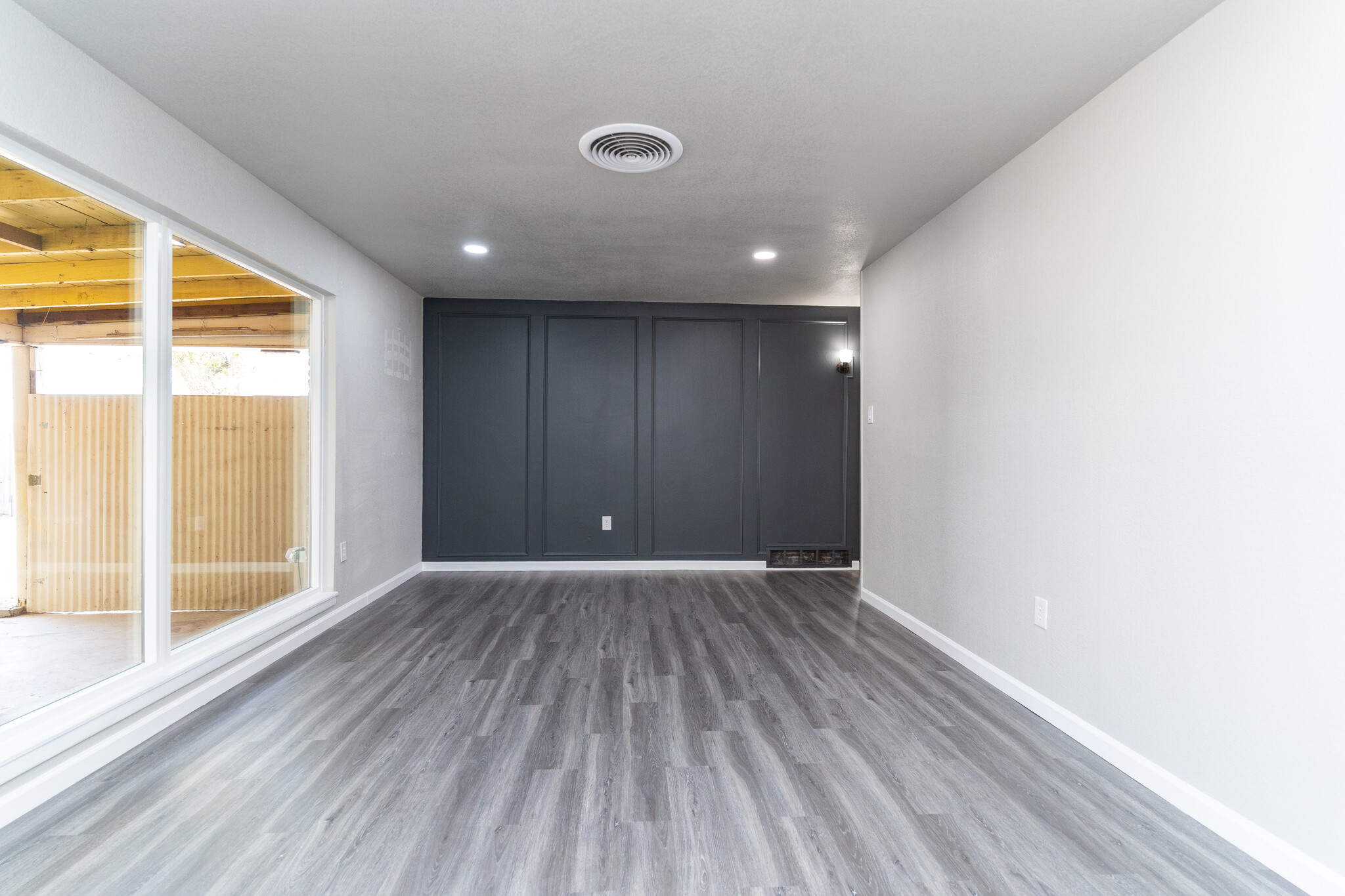Main Living room with Acent Wall - 4220 Wayside Ave