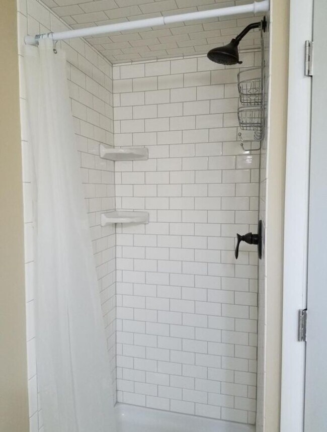 Building Photo - 10131 Girard Ave S