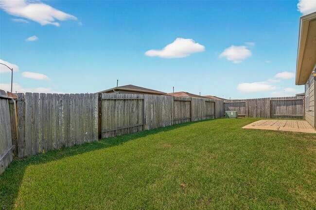 Building Photo - 2730 Skyview Silver Dr