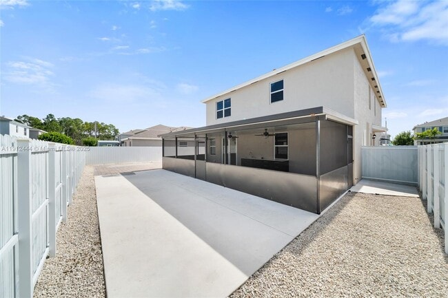 Building Photo - 13229 SW 271st Ter