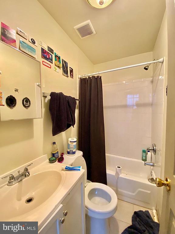 Building Photo - 2037 N Carlisle St