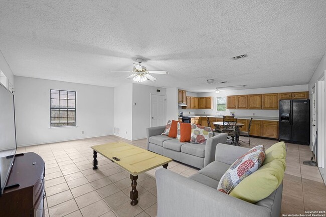 Building Photo - 3161 Tanglewood Trail