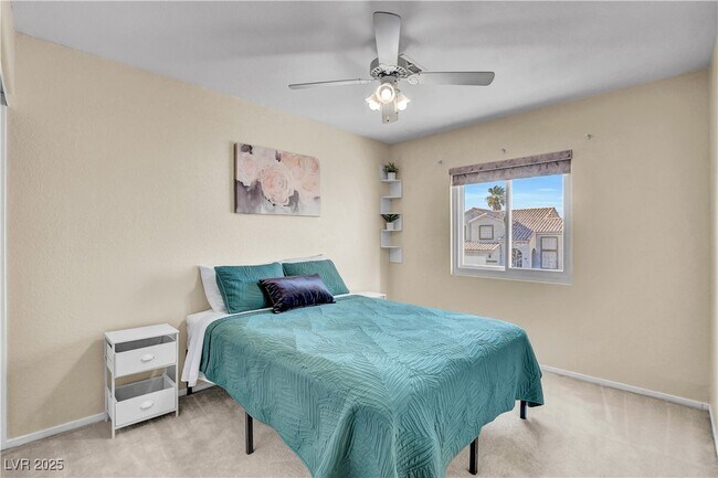 Building Photo - 9309 Mountain Rise Ave