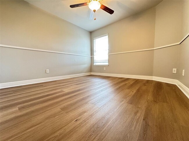 Building Photo - 1501 Van Horn Dr