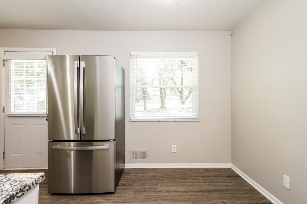 Building Photo - 507 Green Valley Dr