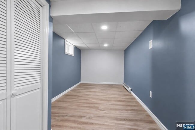 Building Photo - 26 Dapp Ct