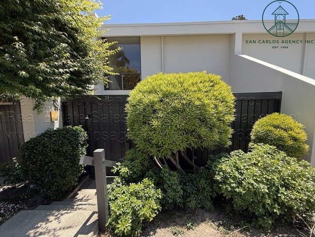 Primary Photo - Two Bedroom High Meadow Condominium