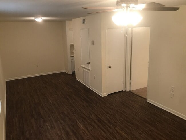 Building Photo - Lexington Apartments