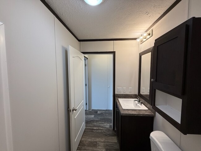 Building Photo - 38112 Ducharme Dr
