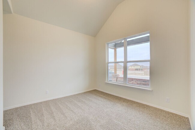 Building Photo - 4 BEDROOM CAPITAL HOME IN SAND SPRINGS!!!
