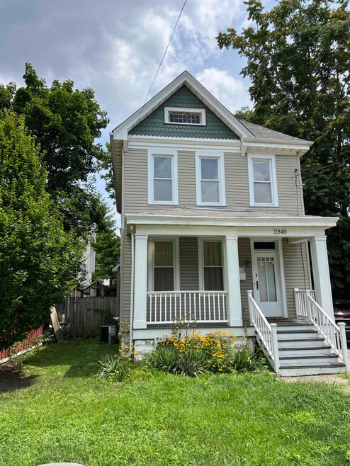 Building Photo - 2848 Linwood Ave