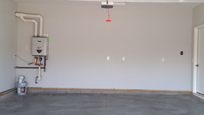 Building Photo - 2195 Skaggs Ct