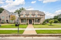 Building Photo - 1385 Belfair Dr