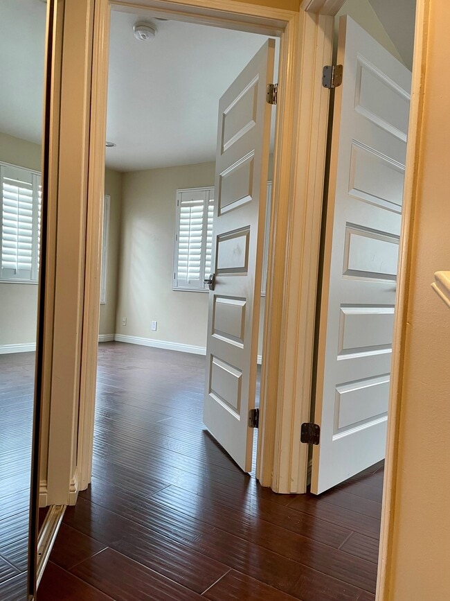 Building Photo - 2402 34th St