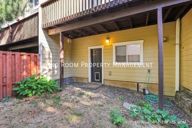 Building Photo - 15578 SW Black Quartz St