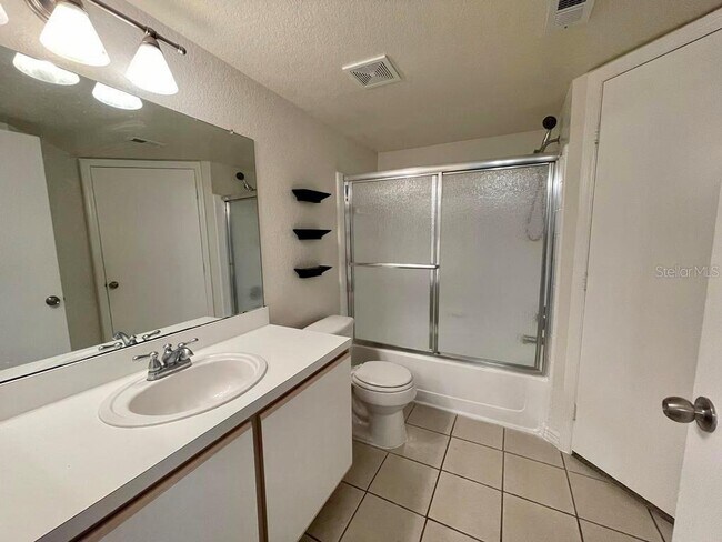 Building Photo - 2212 Grand Cayman Ct