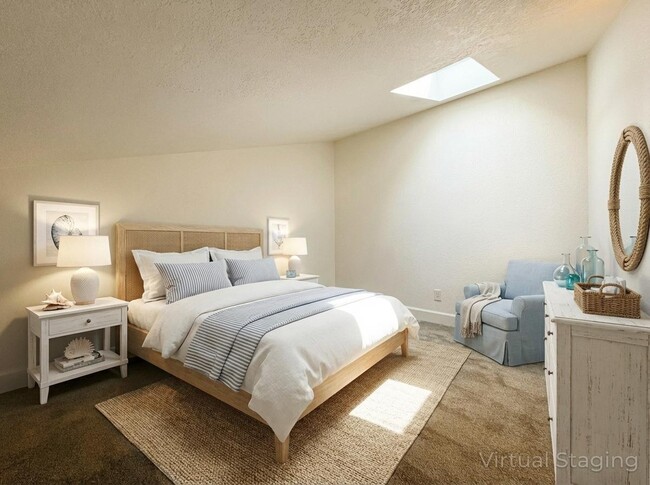 Building Photo - 35601 G St