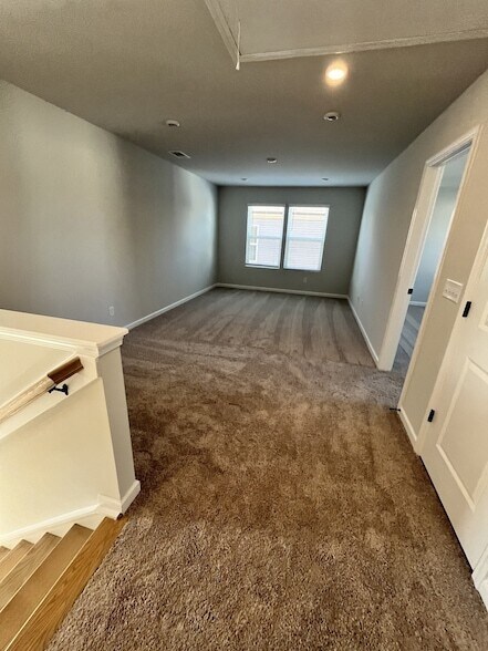Building Photo - 4548 Hoboken Wy
