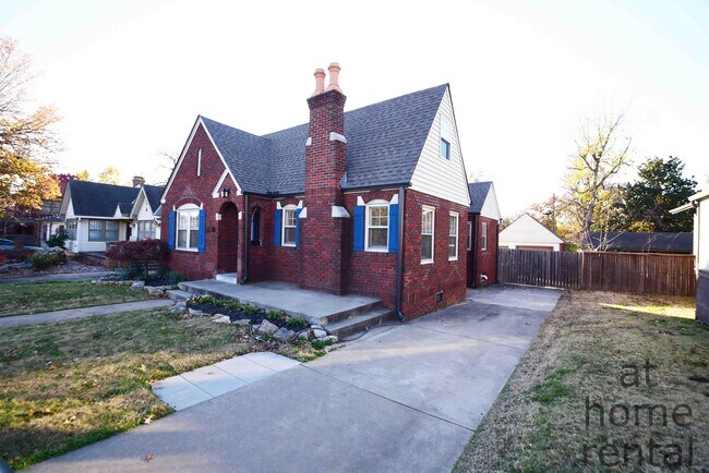 Building Photo - 1740 S Yorktown Ave