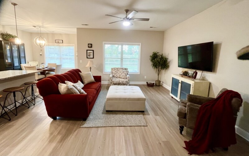 Building Photo - 122 Cedar Lake Rd