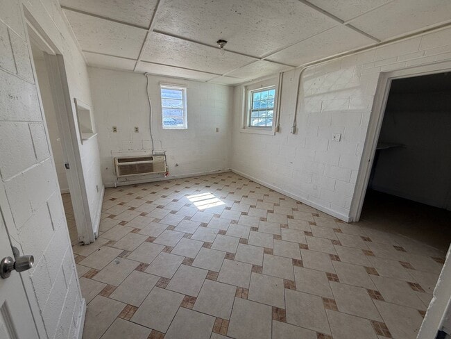 Building Photo - 1/1 House in Cedartown $795