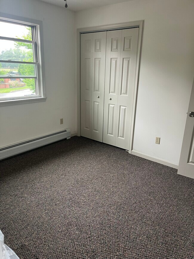 Building Photo - 3405 Sullivan Trl