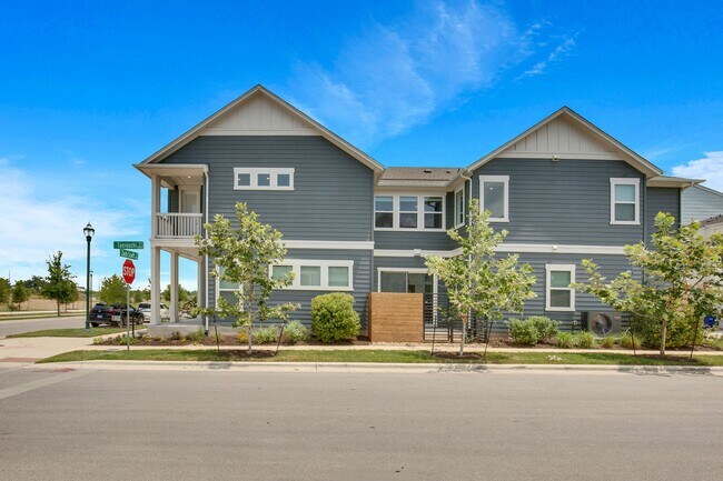 Building Photo - 3201 Zach Scott St